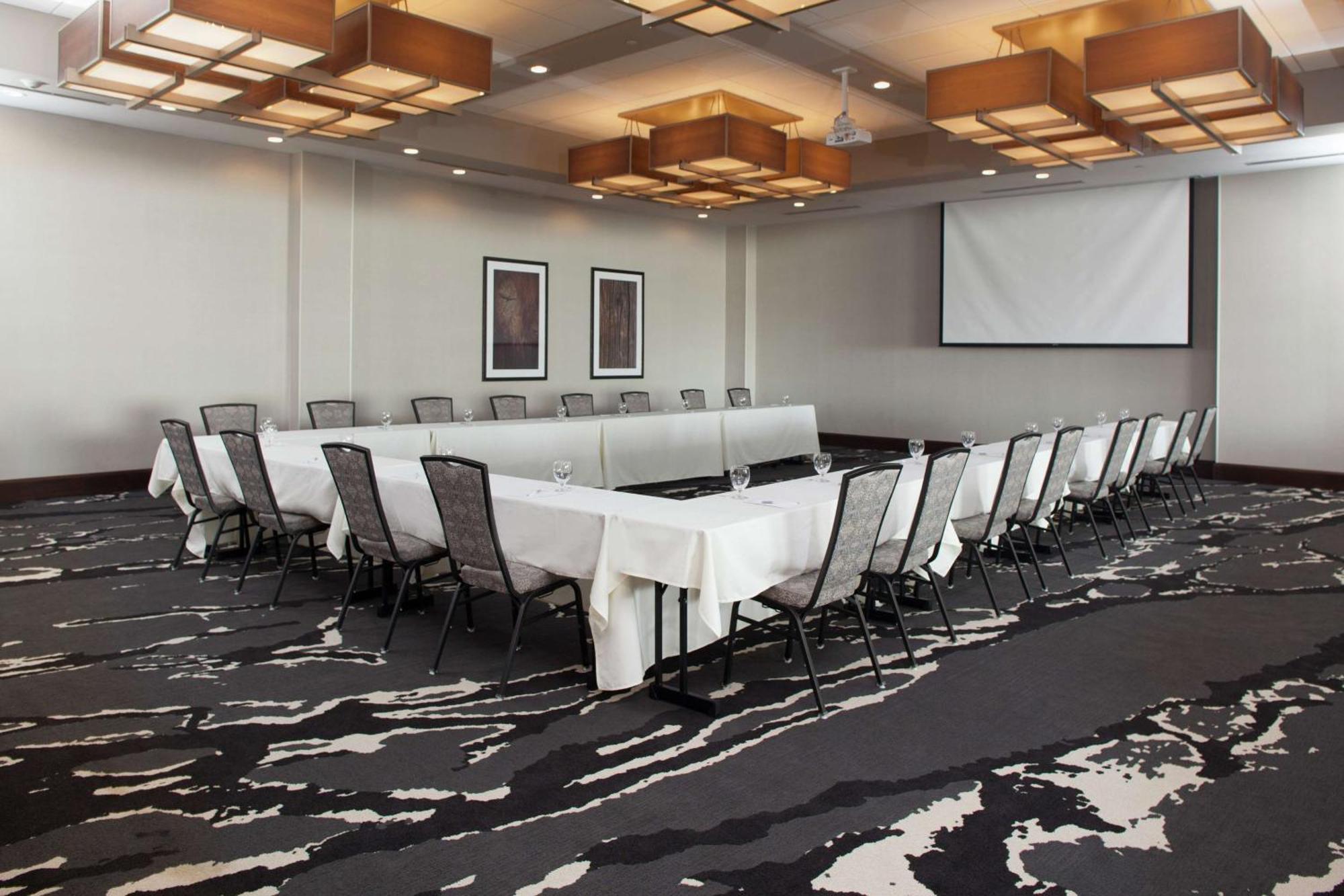 Hilton Garden Charlotte Waverly Hotel Ballantyne