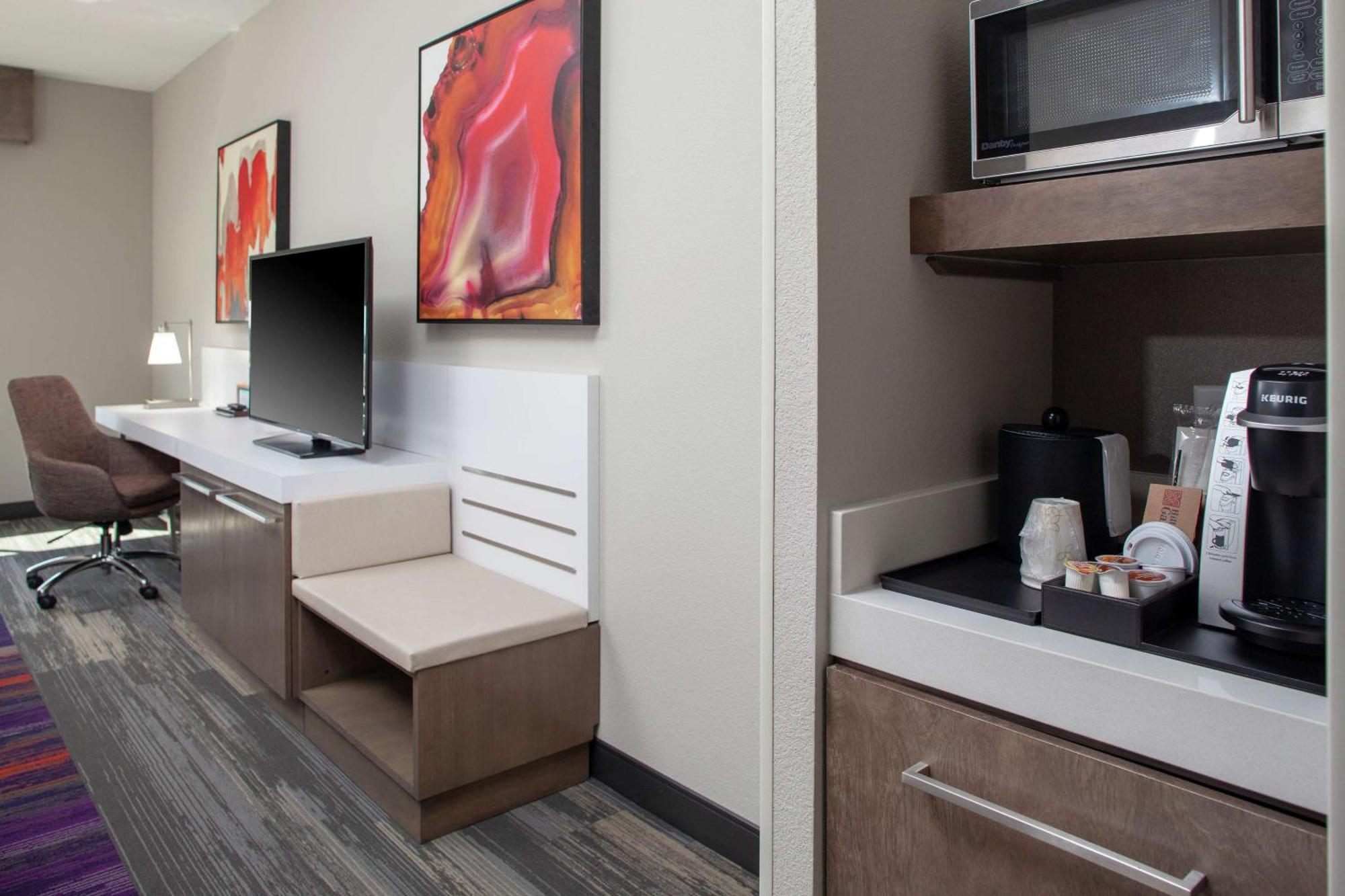 Hilton Garden Charlotte Waverly