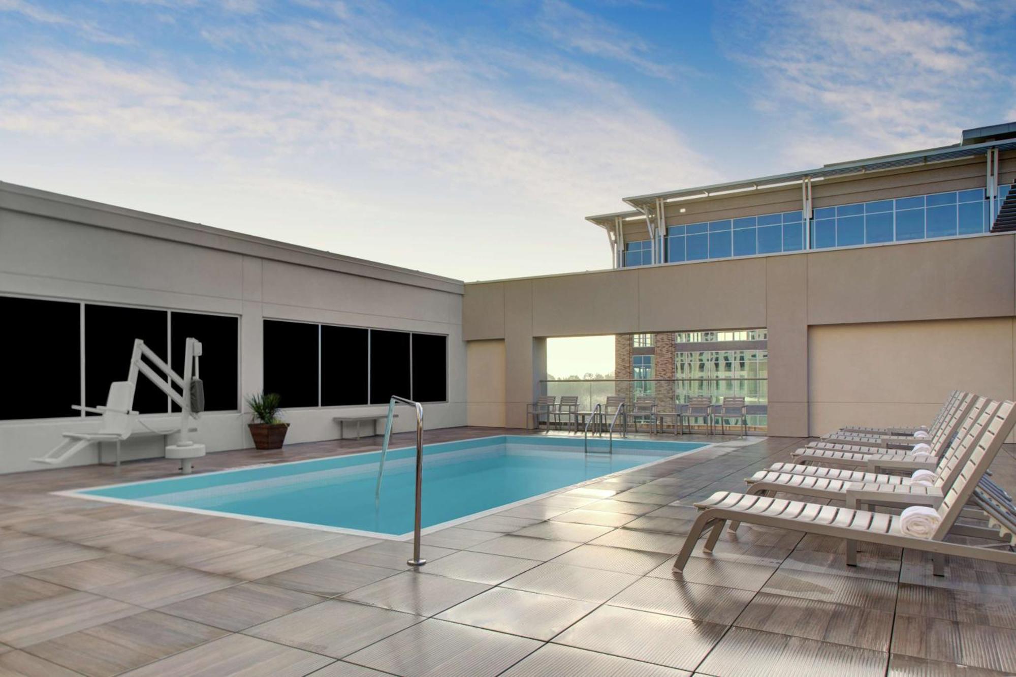 Hilton Garden Charlotte Waverly 3* Ballantyne