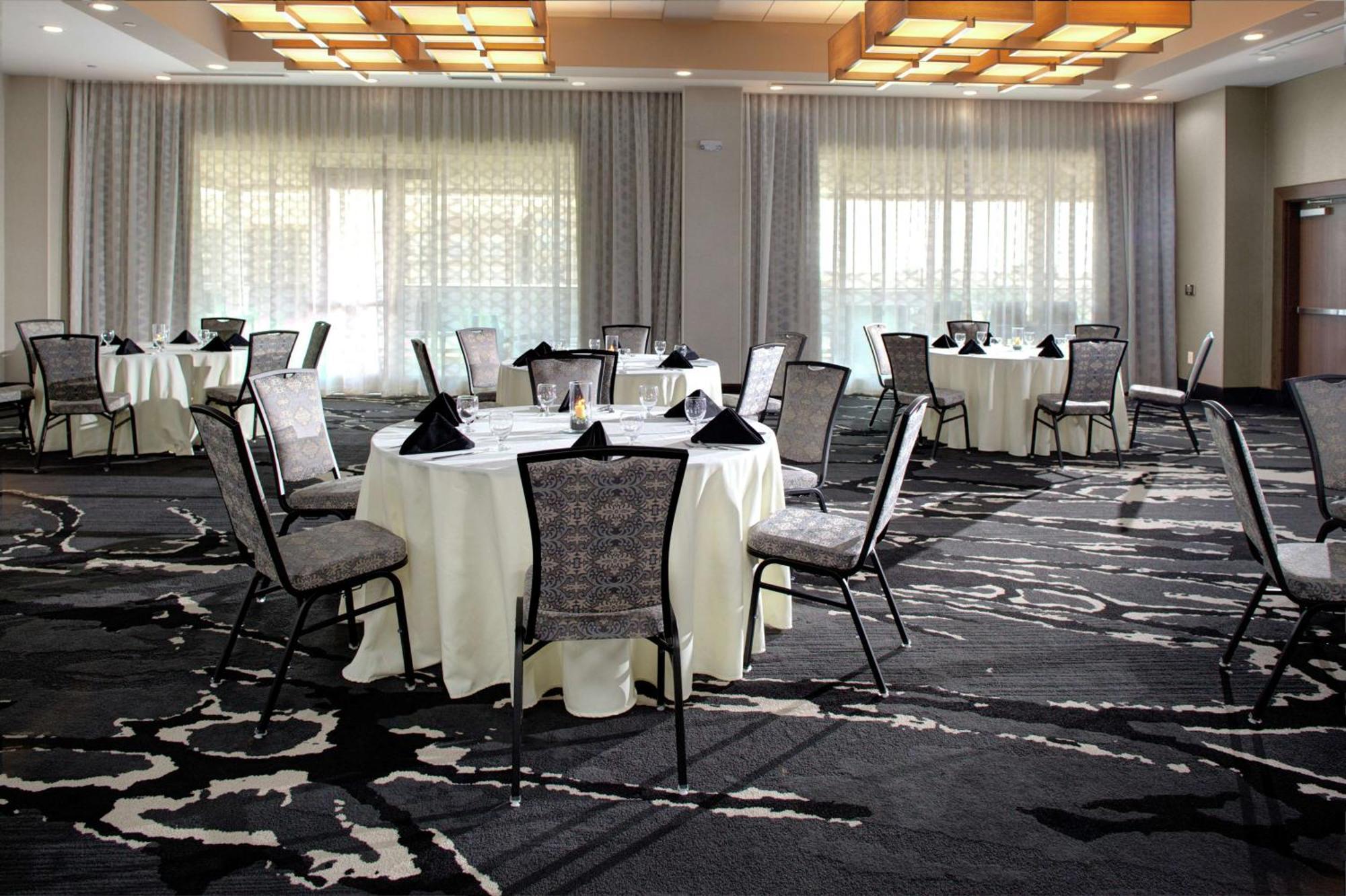 Hilton Garden Charlotte Waverly Hotel Ballantyne