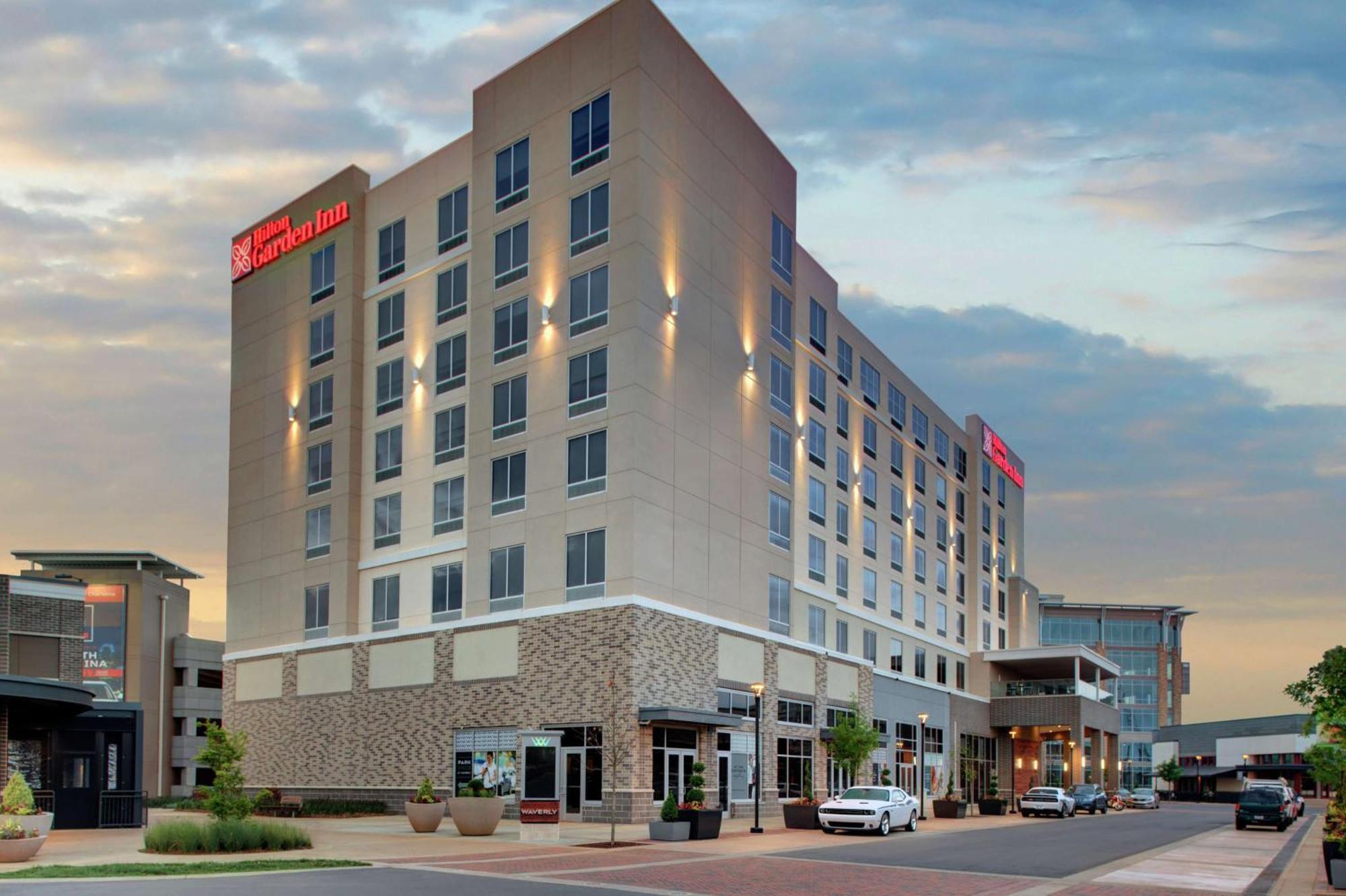 Hilton Garden Charlotte Waverly Hotel 3*